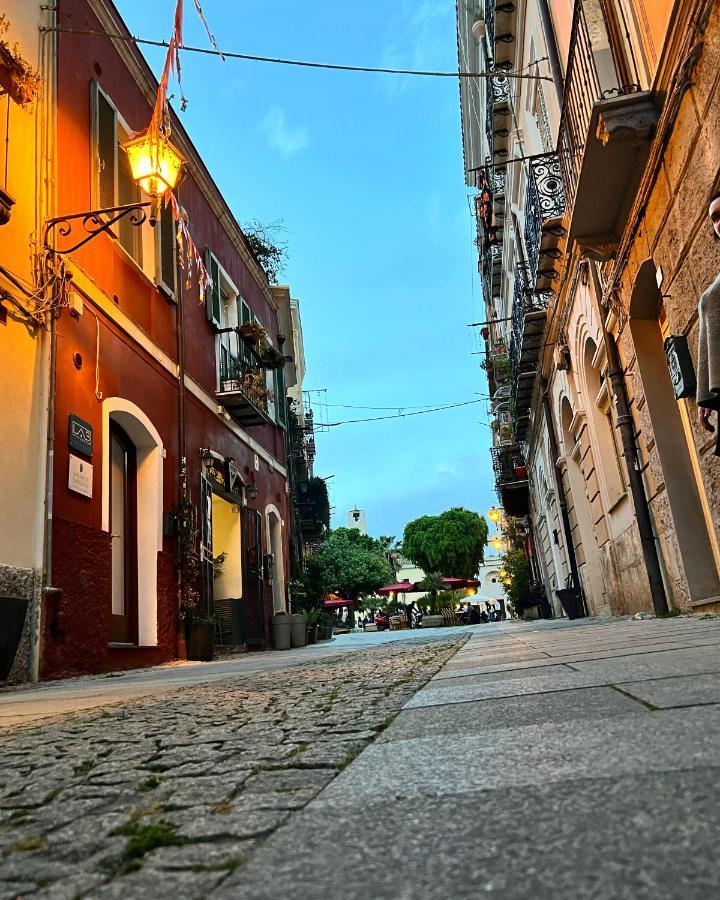 La Casa Di Ale Nel Centro Storico Di Cagliari Lägenhet Exteriör bild