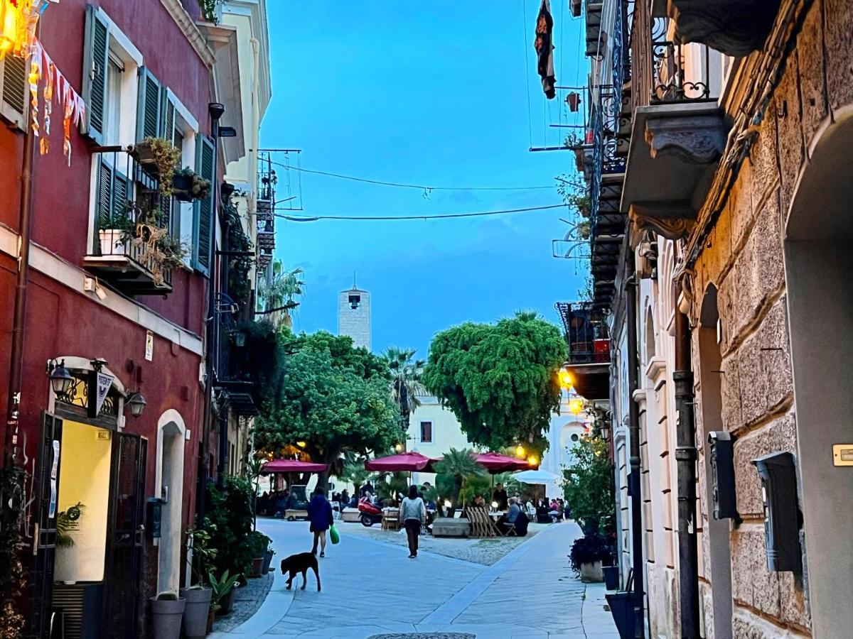 La Casa Di Ale Nel Centro Storico Di Cagliari Lägenhet Exteriör bild